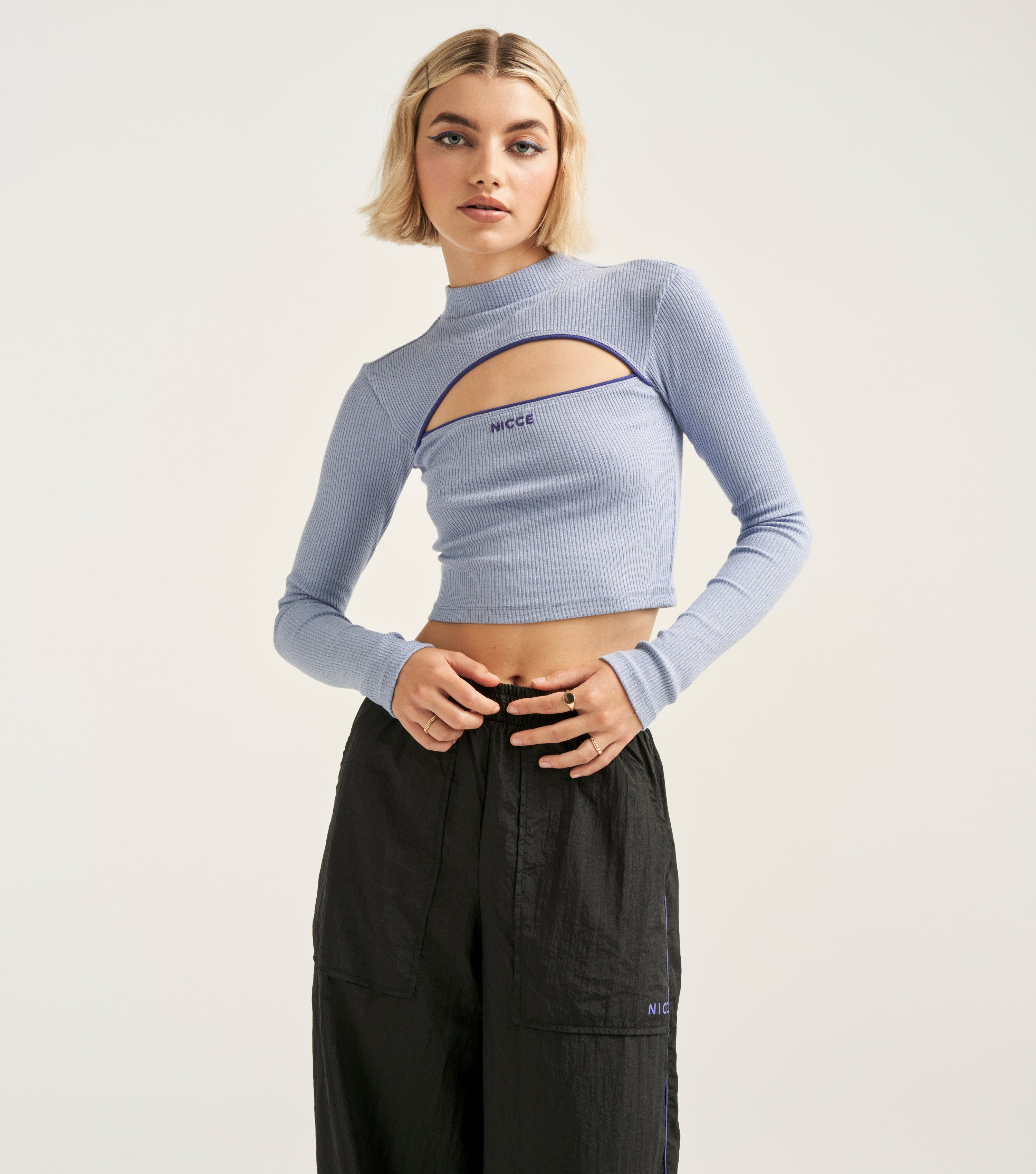 Nicce hot sale cropped hoodie